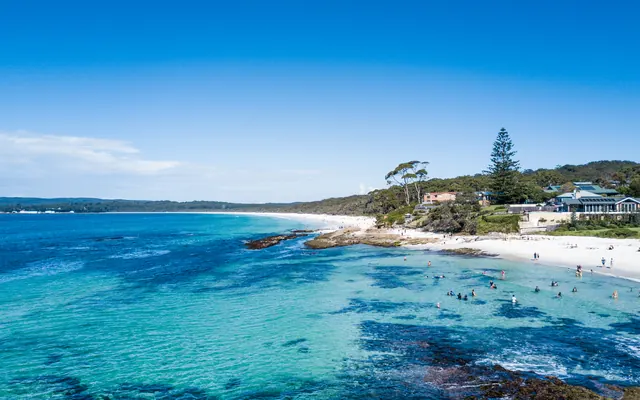 Clear water and white sand at Hyams Beach on Jervis Bay
