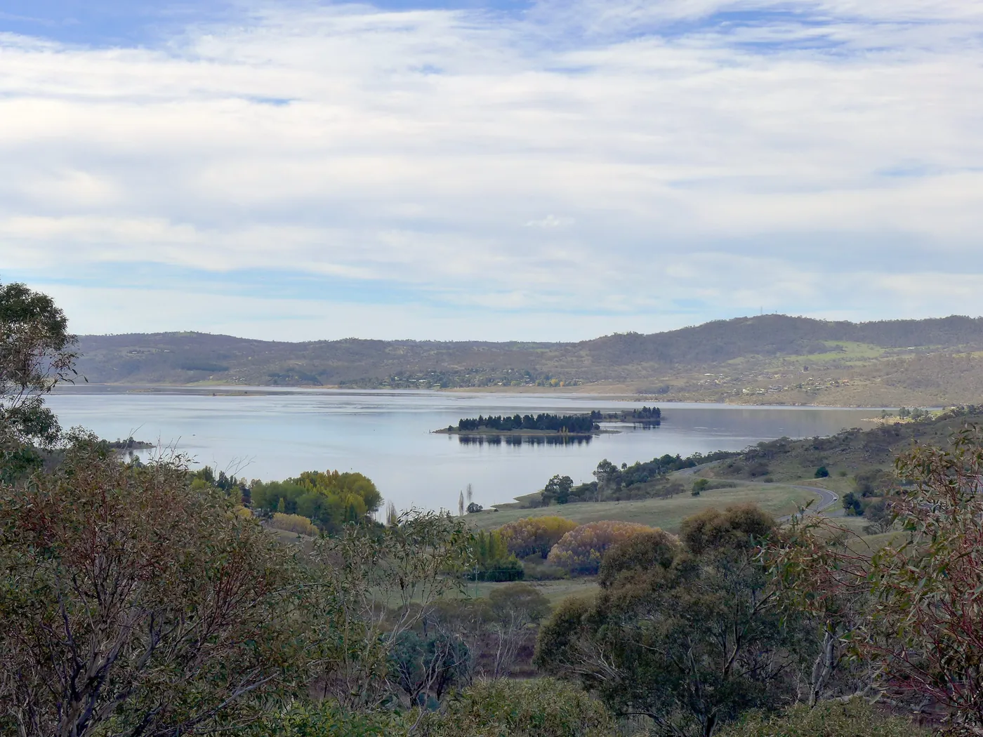 Lake Jindabyne from the hills above the town