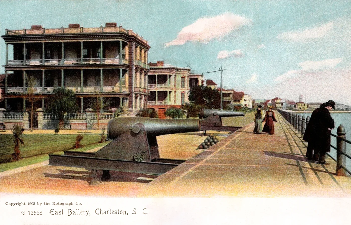 Postcard of East Battery in Charleston, South Carolina, around 1905, showing the waterfront mansions along the seawall