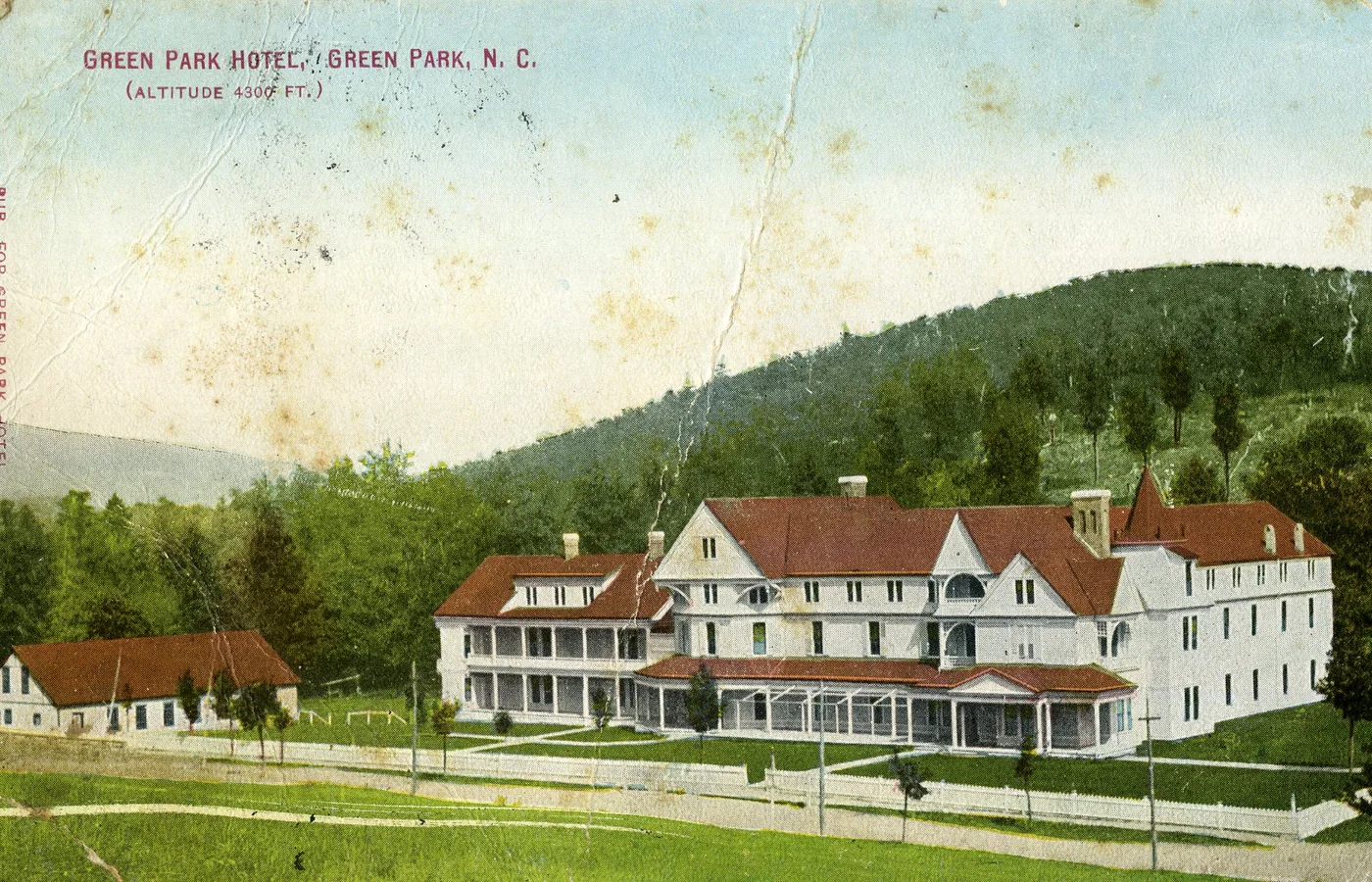 Postcard of the Green Park Hotel in Blowing Rock, North Carolina, around 1909