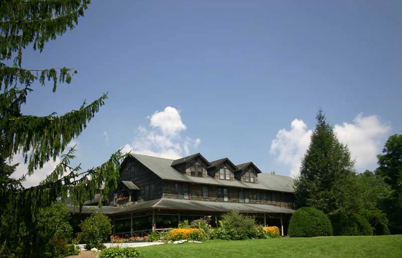 The High Hampton Inn in Cashiers, North Carolina, on the grounds of the Hampton family's nineteenth-century retreat