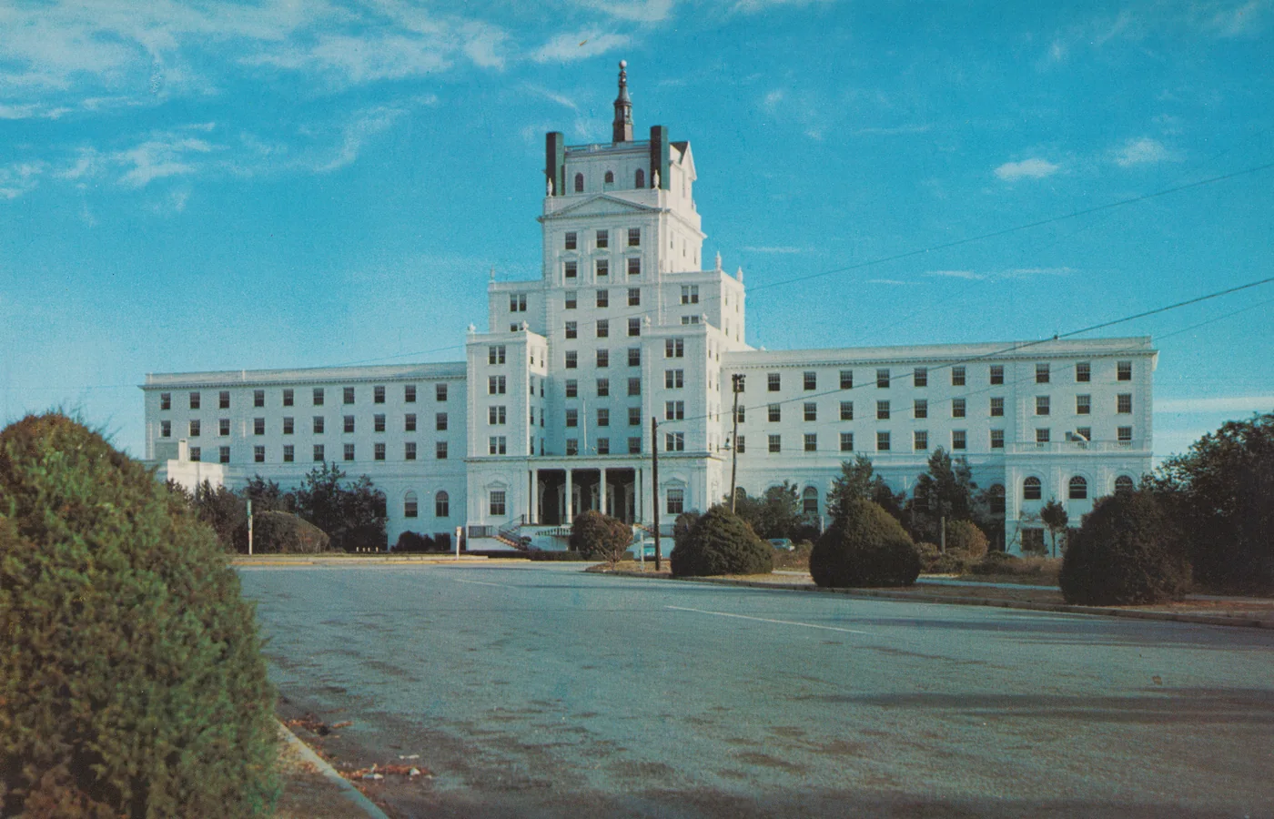 Postcard of the Ocean Forest Hotel in Myrtle Beach, South Carolina, the Million Dollar Hotel opened in 1930