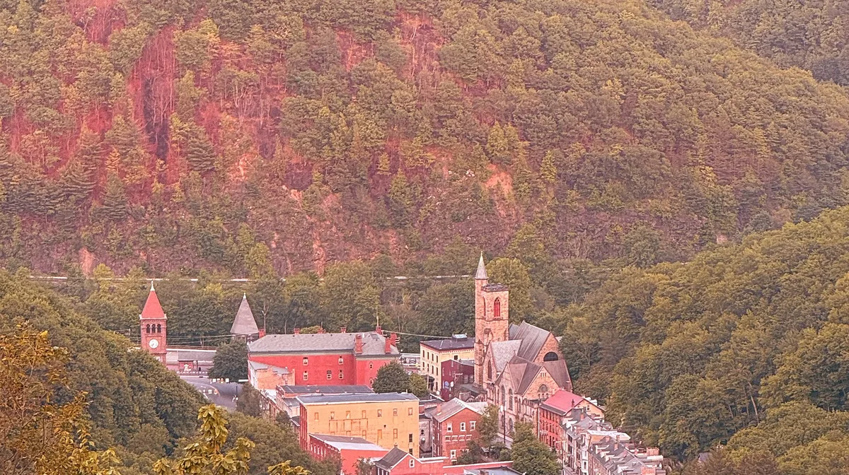 Airbnb marketing services in Jim Thorpe, Pennsylvania, USA