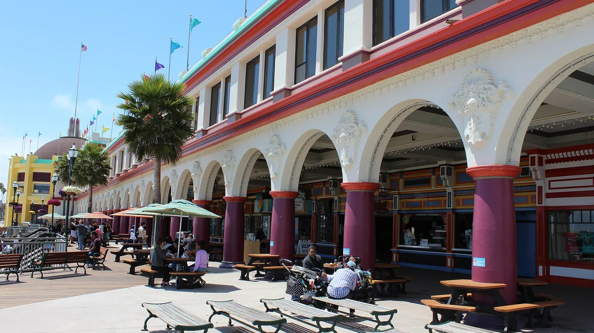 Airbnb marketing services in Santa Cruz, California, USA