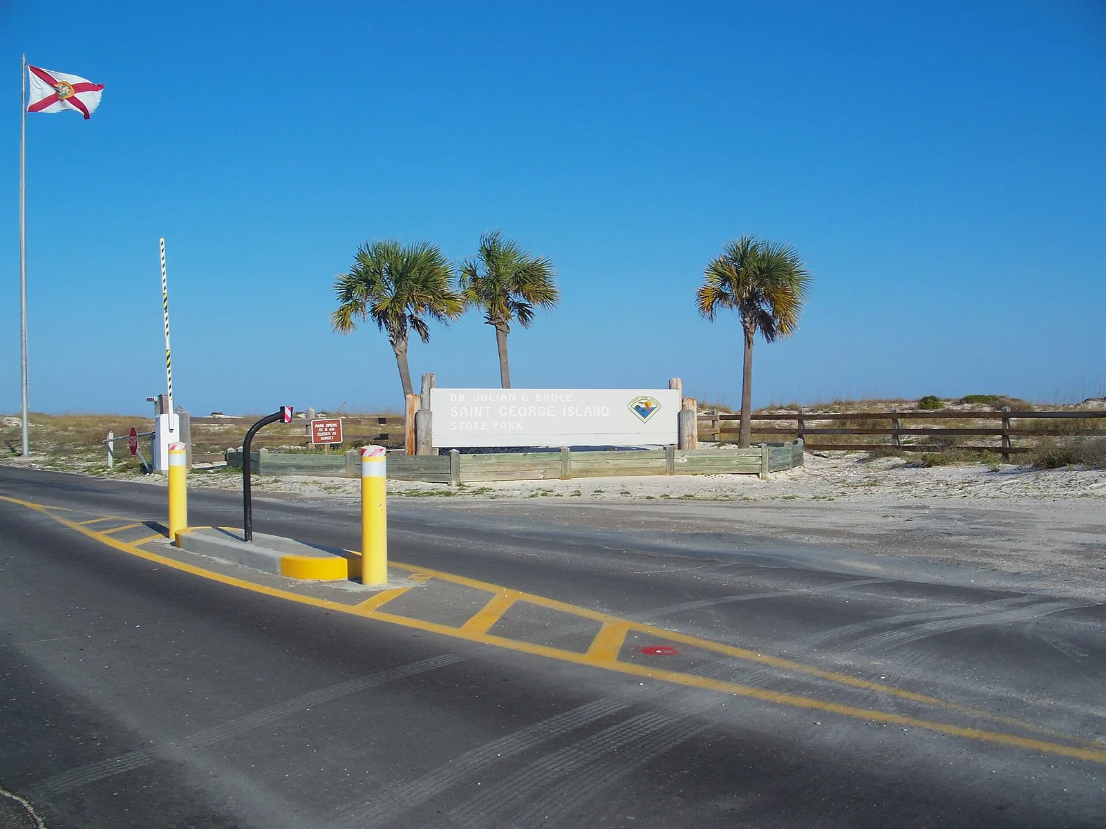 PC St George Island SP entr02 — Apalachicola airbnb marketing