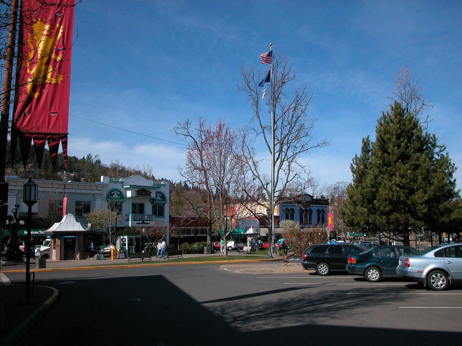 Demi Ashland,OR Plaza EW 20050305 — Ashland airbnb marketing