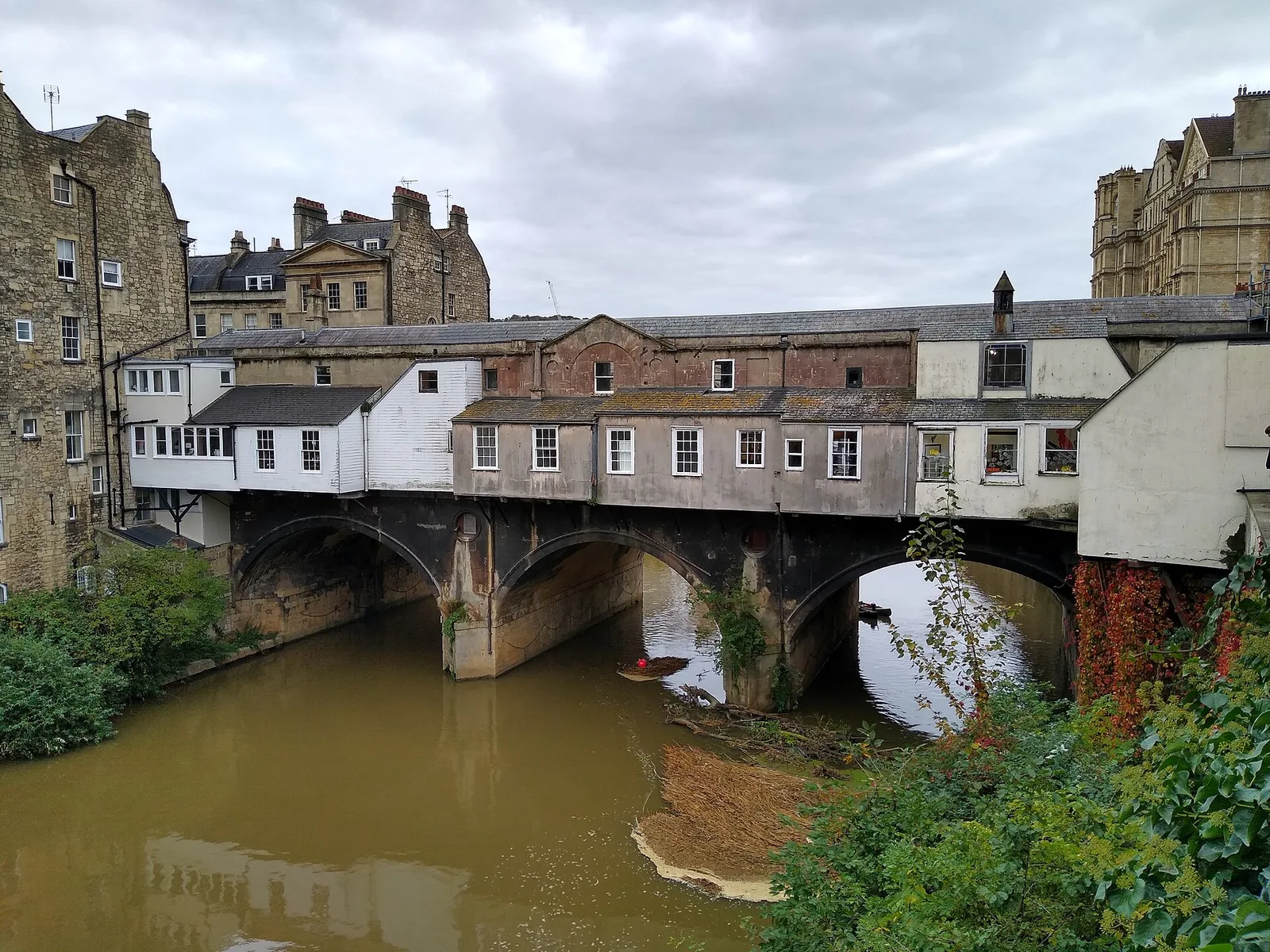 Pulteney Bridge — Bath airbnb marketing