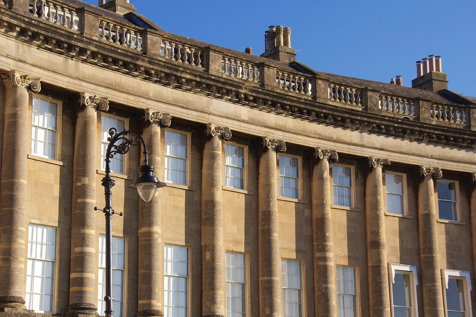 Royal Crescent, Bath 2014 07 — Bath airbnb marketing