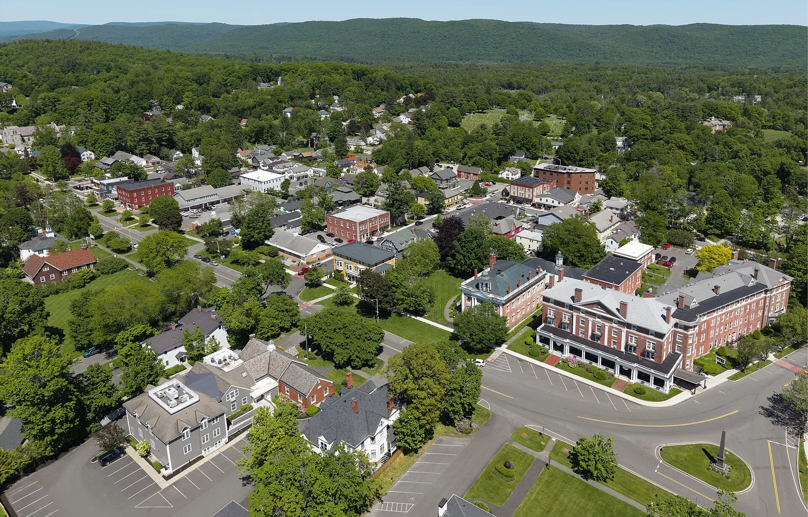Lenox, Massachusetts — The Berkshires airbnb marketing