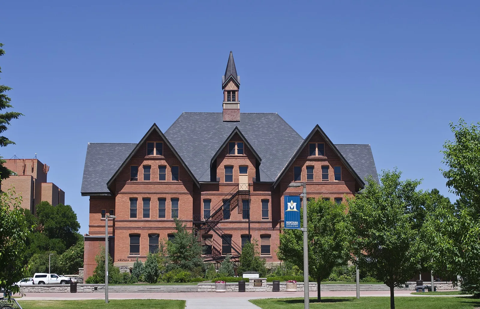 Looking N at Montana Hall Montana State University 2013 07 09 — Bozeman airbnb marketing