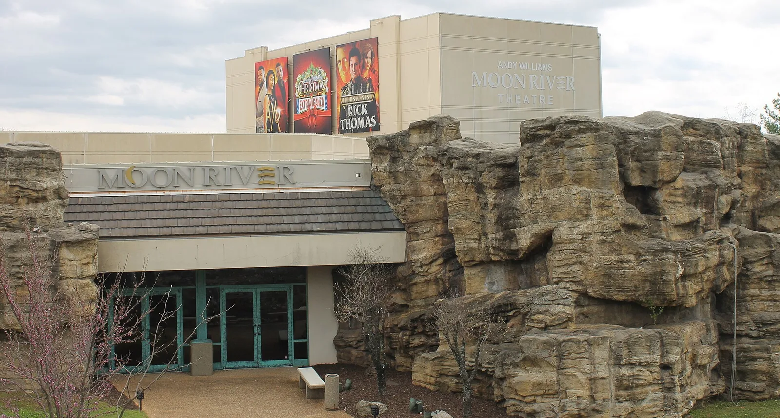 Moon River Theatre, Branson, MO IMG — Branson airbnb marketing