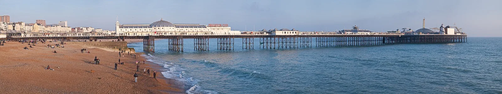 Brighton Pier, England Feb — Brighton airbnb marketing
