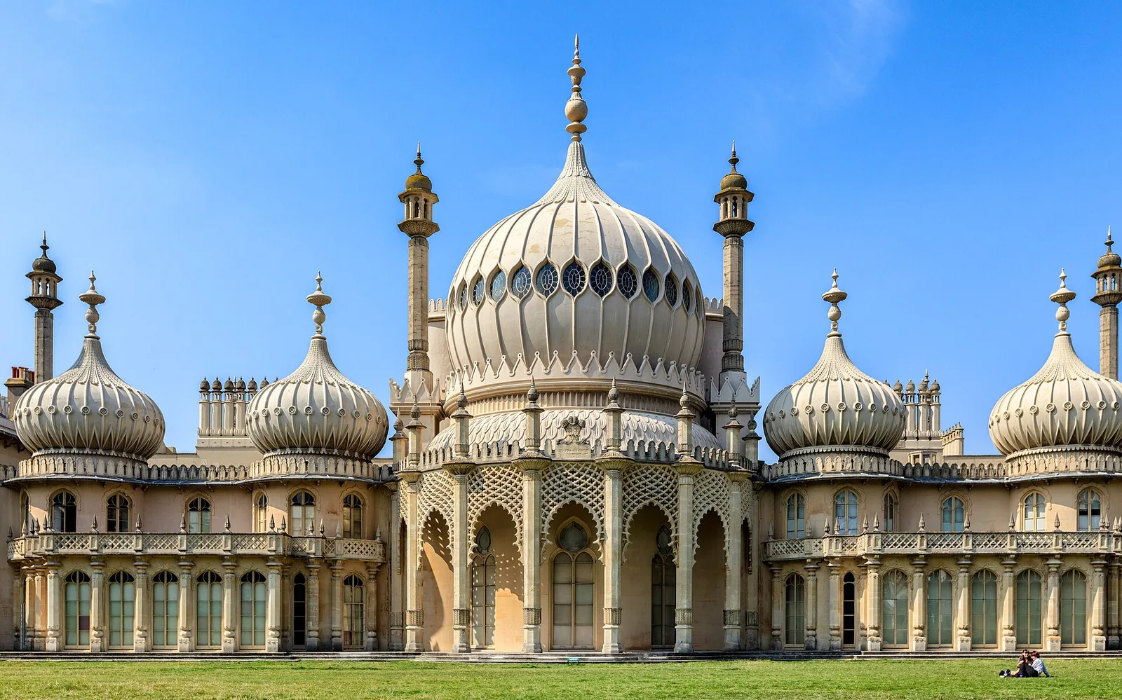 Brighton royal pavilion Qmin — Brighton airbnb marketing