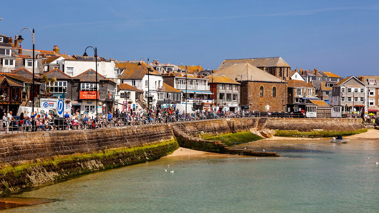 St Ives Cornwall Harbour promenade — Cornwall airbnb marketing