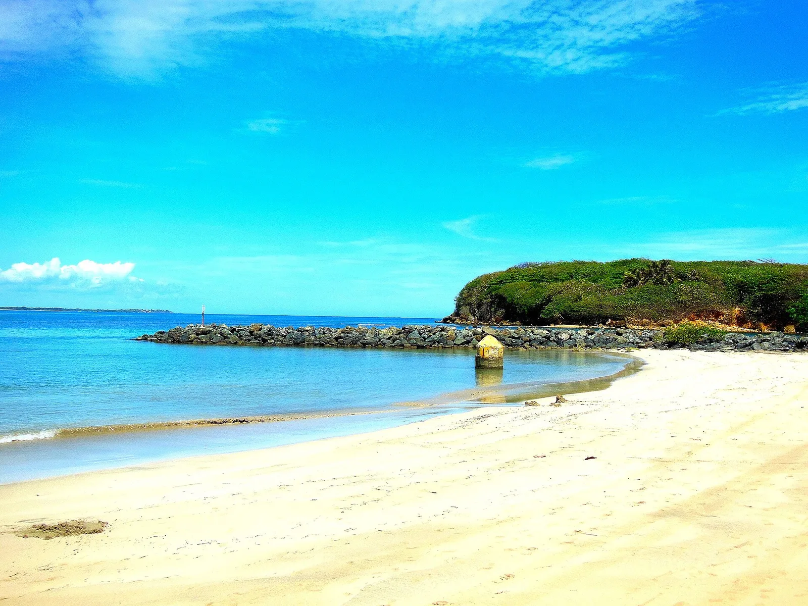 Punta Salinas Beach, Toa Baja — Dorado airbnb marketing
