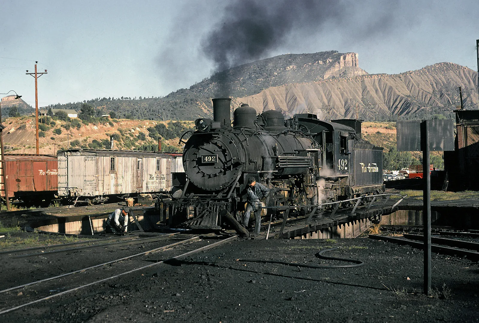 D^RGW 492 Durango turntable 8 65x Flickr drewj1946 — Durango airbnb marketing