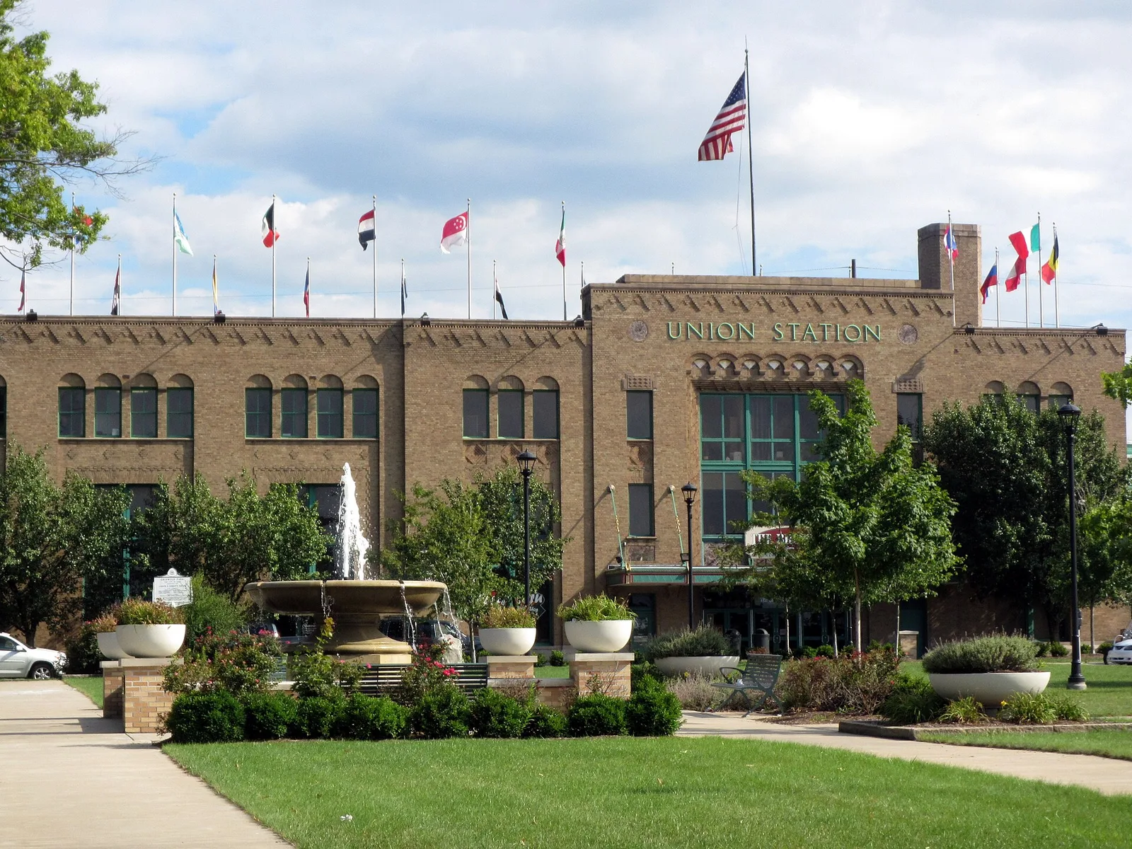 Erie Union Station panoramio — Erie Pennsylvania airbnb marketing