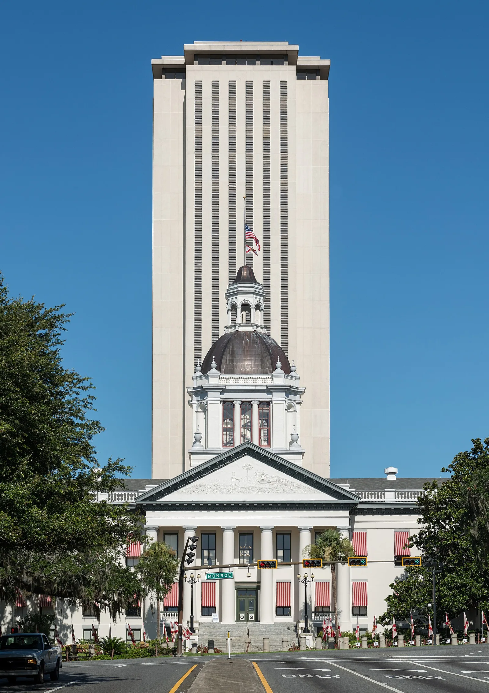 Florida Local Landmark — Florida airbnb marketing