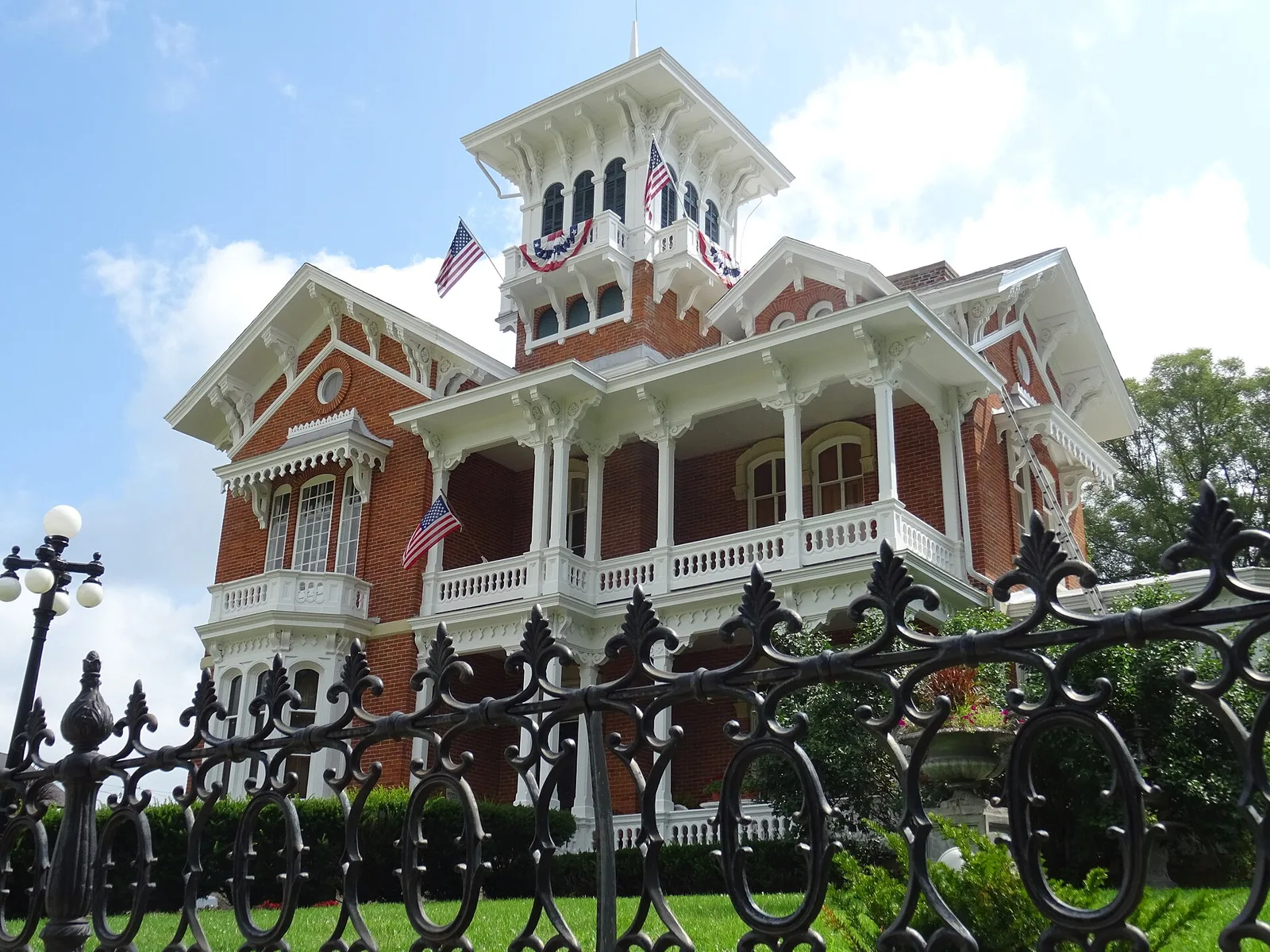 Belvedere Mansion — Galena airbnb marketing