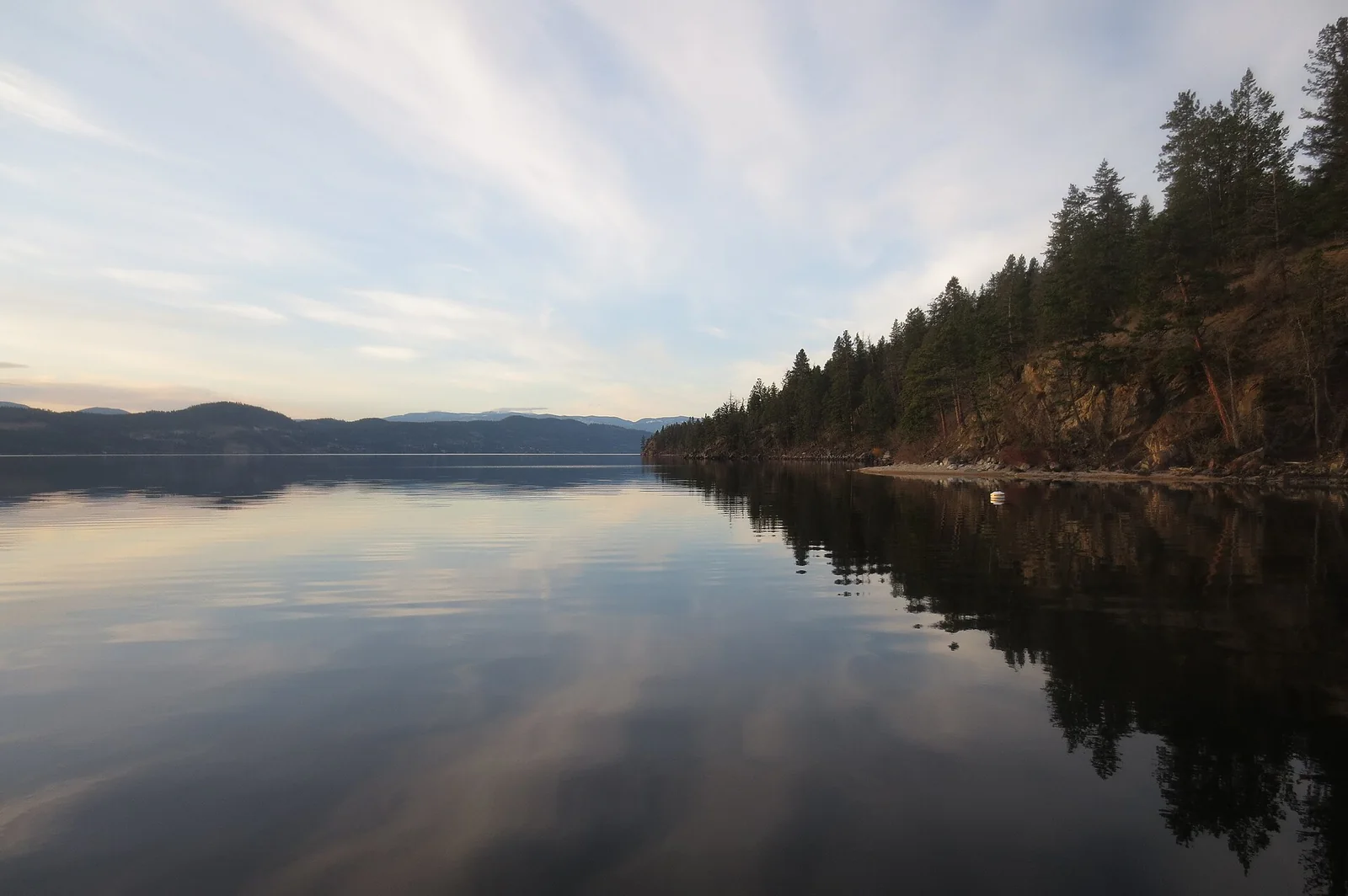 Okanagan Lake in late winter — Kelowna airbnb marketing
