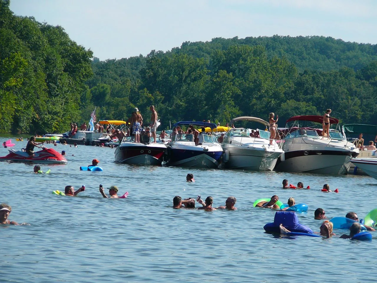Party cove1 — Lake of the Ozarks airbnb marketing