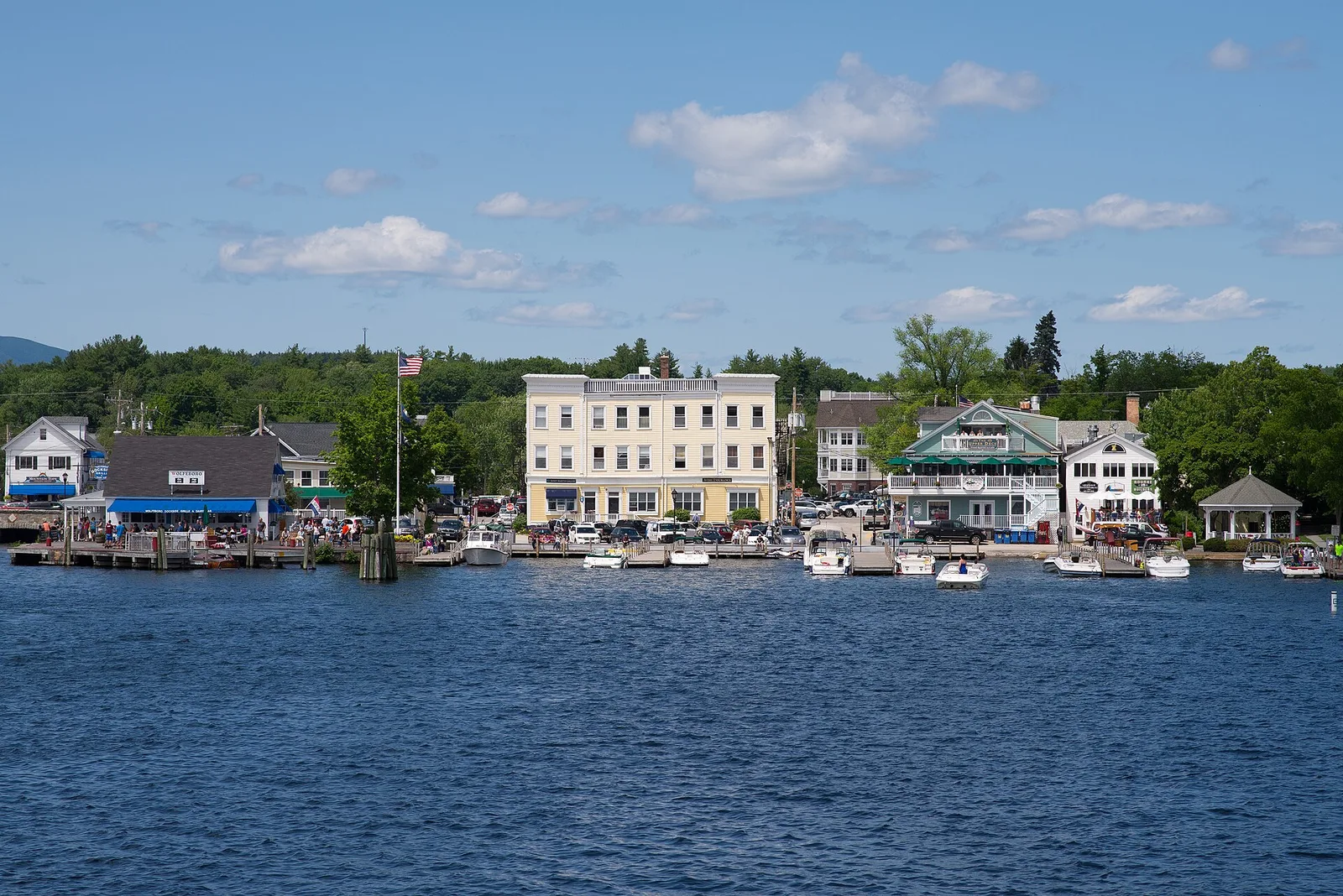 Wolfeboro Docks — Lake Winnipesaukee airbnb marketing