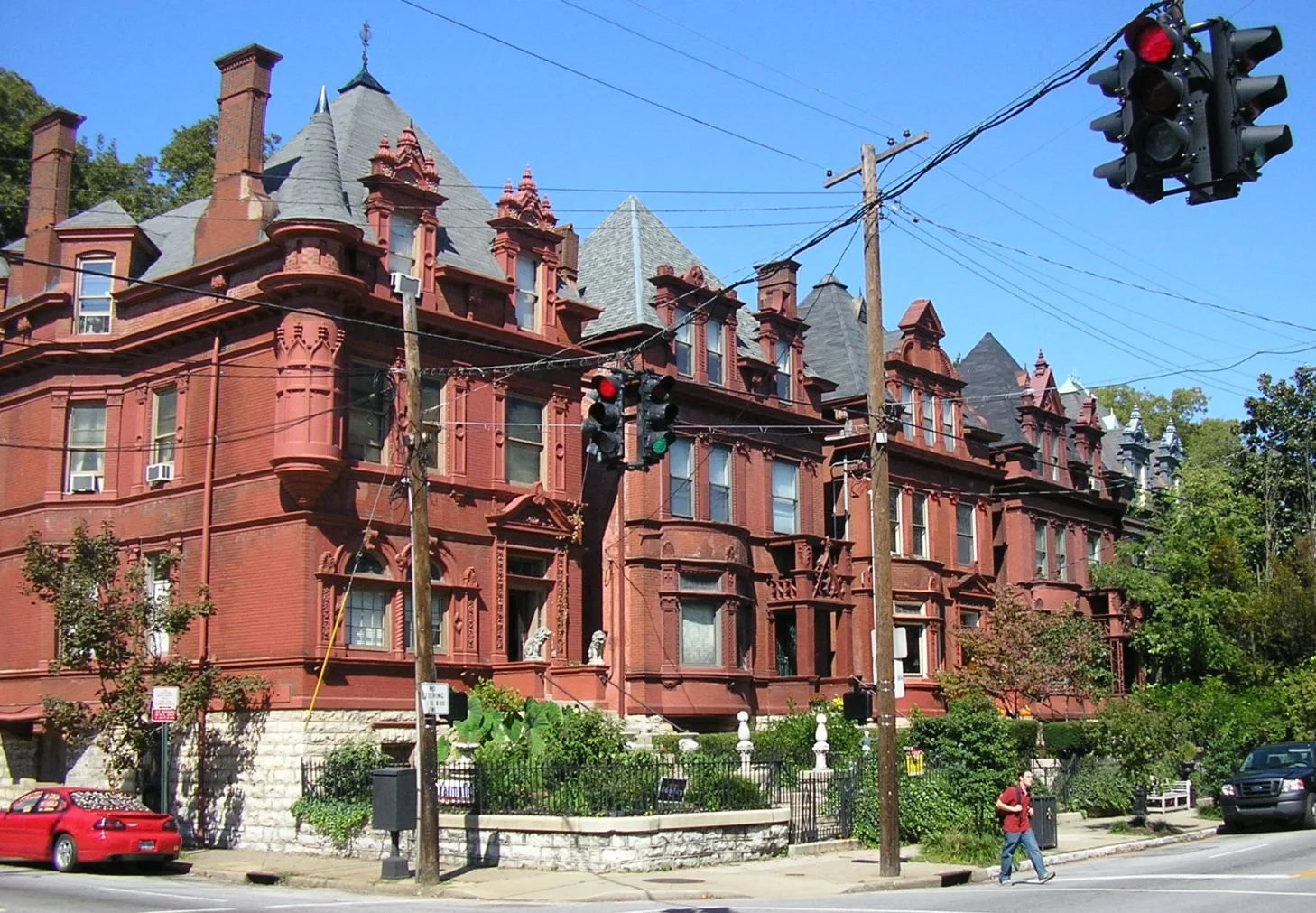 Werne's Row 4th and Hill, Old Louisville — Louisville airbnb marketing