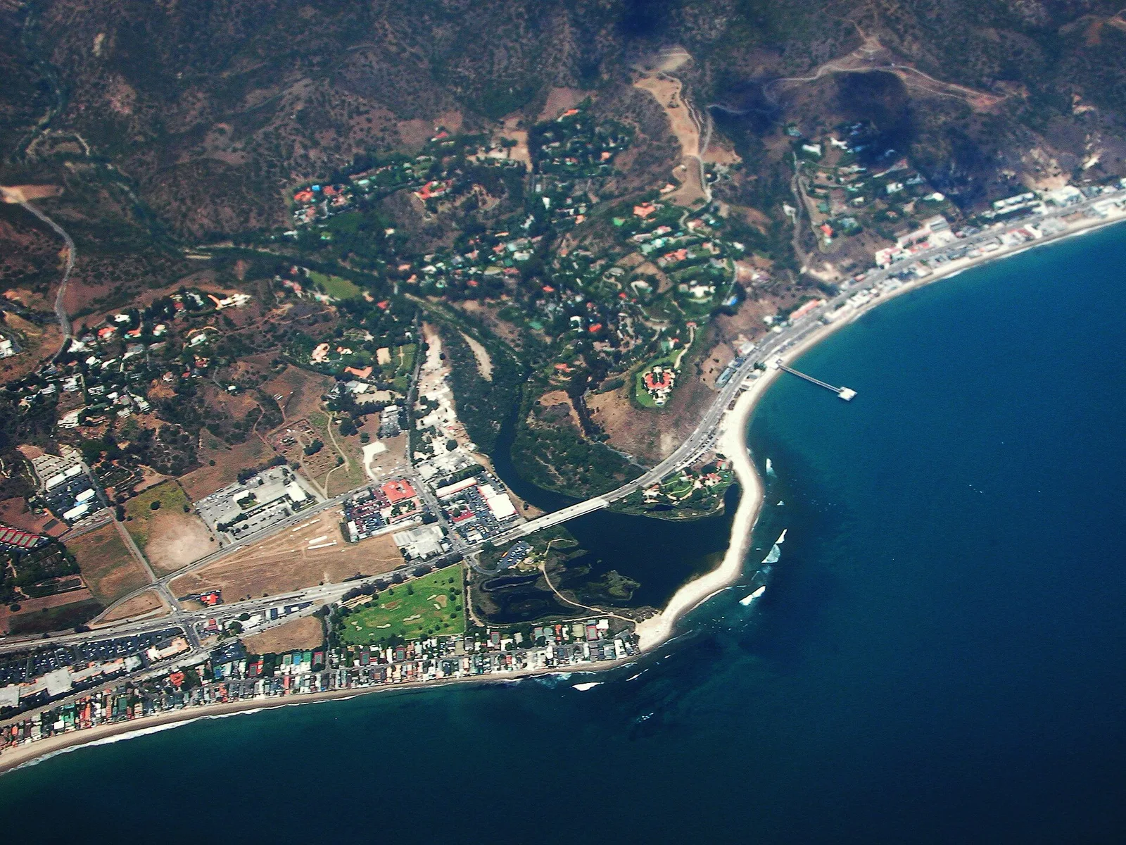 MalibuAir — Malibu airbnb marketing