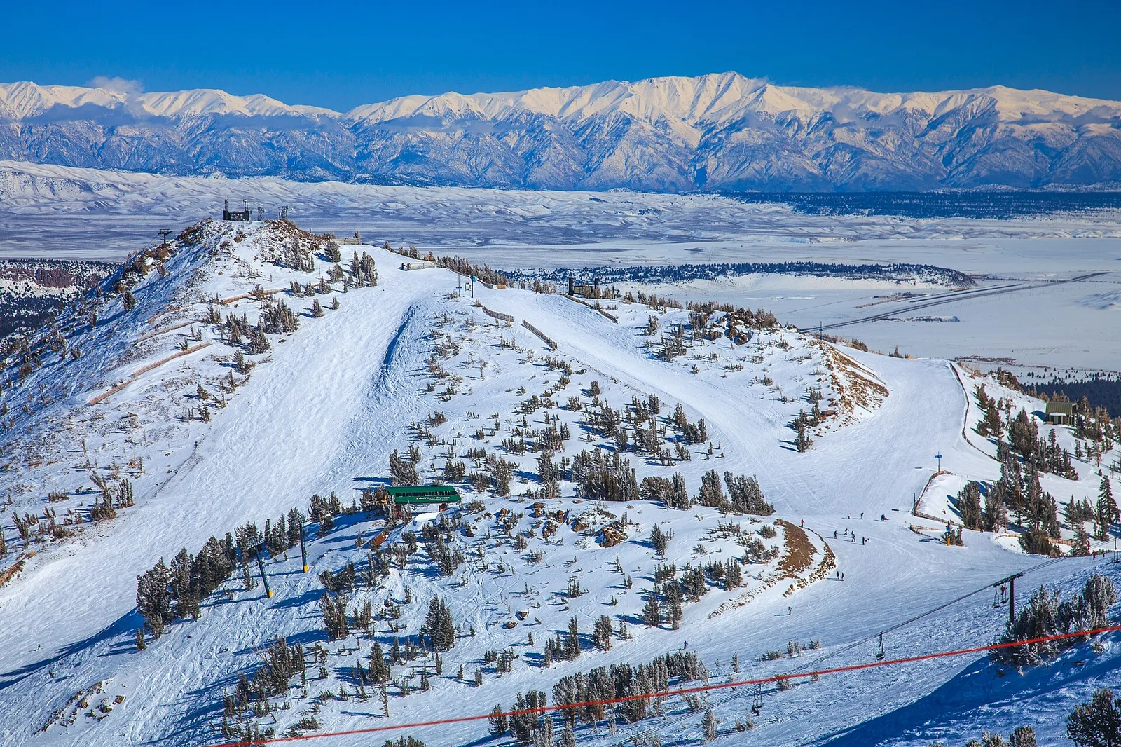 Mammoth Mtn ski area — Mammoth Lakes airbnb marketing