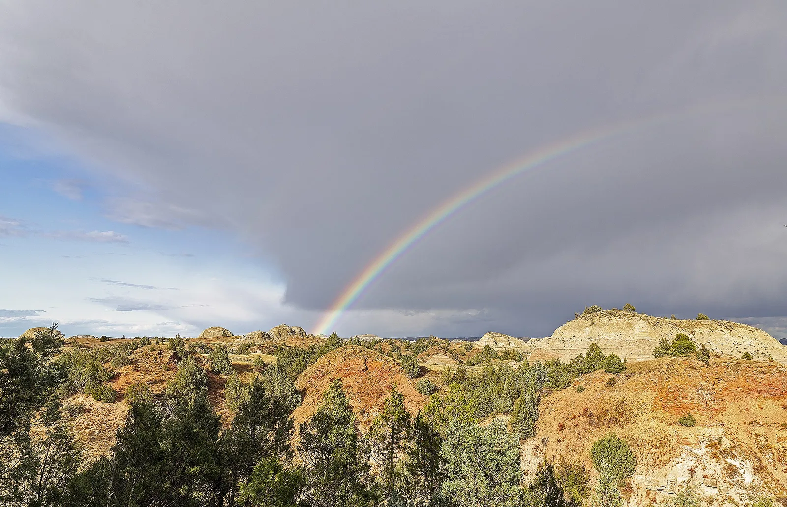 Rainbow in badlands Theodore Roosevelt NP ND1 — Medora airbnb marketing