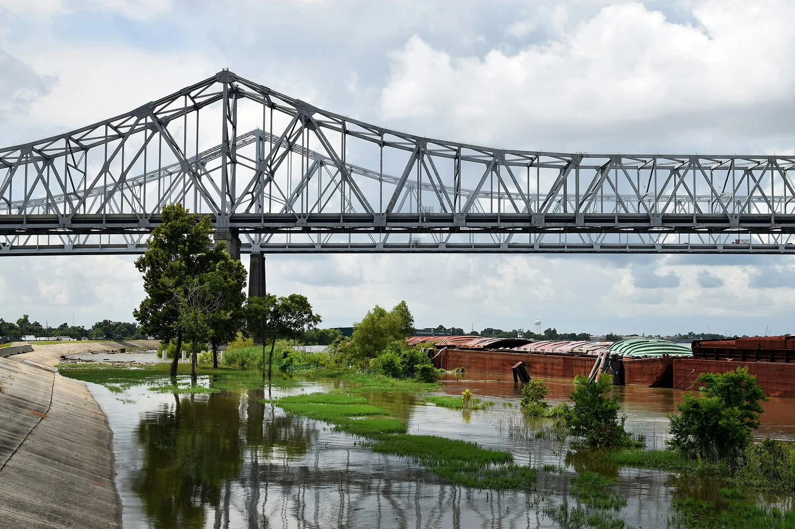 Crescent City Connection — New Orleans airbnb marketing