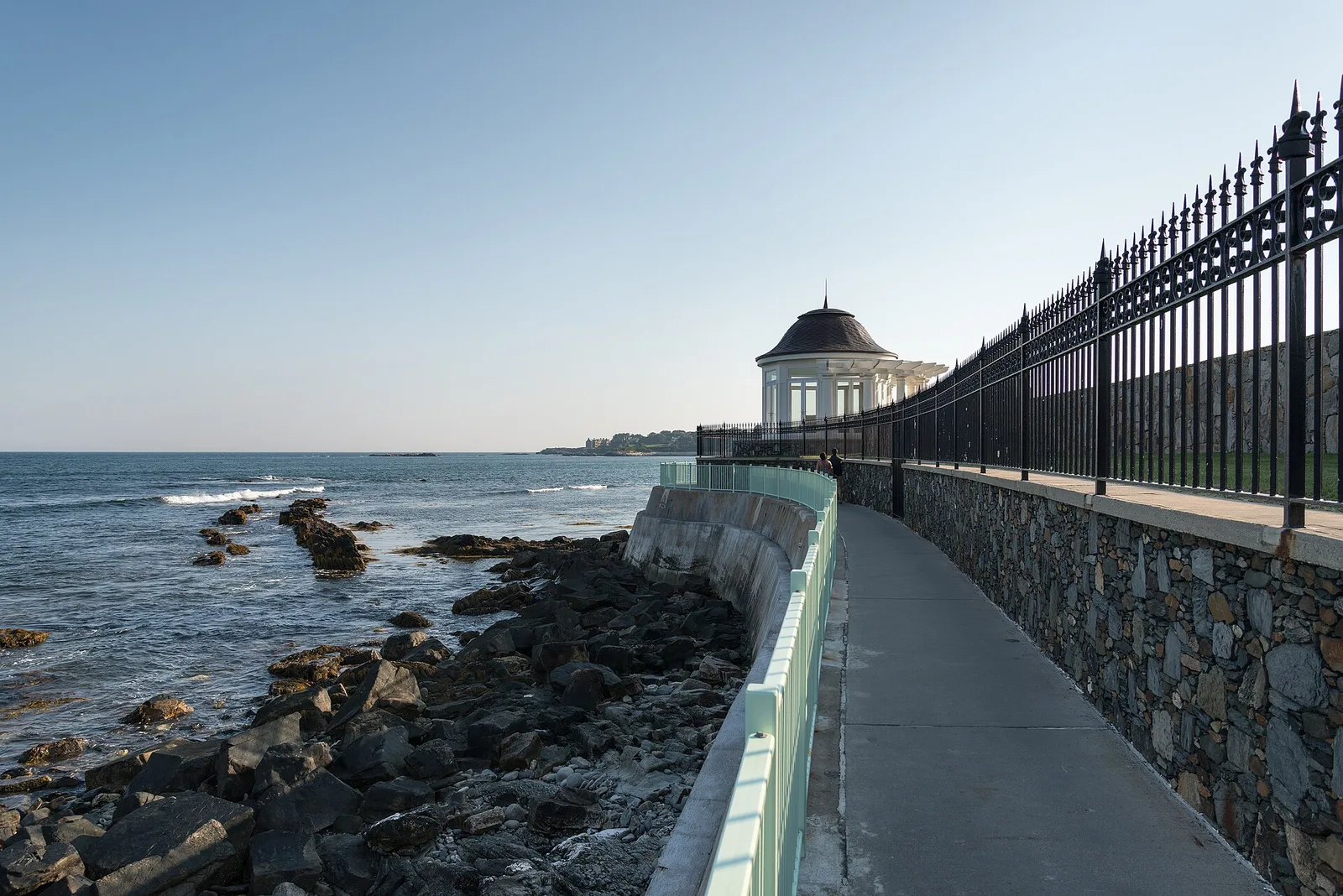 Cliff Walk Newport, Rhode Island, USA August 15, 2015 02 — Newport airbnb marketing