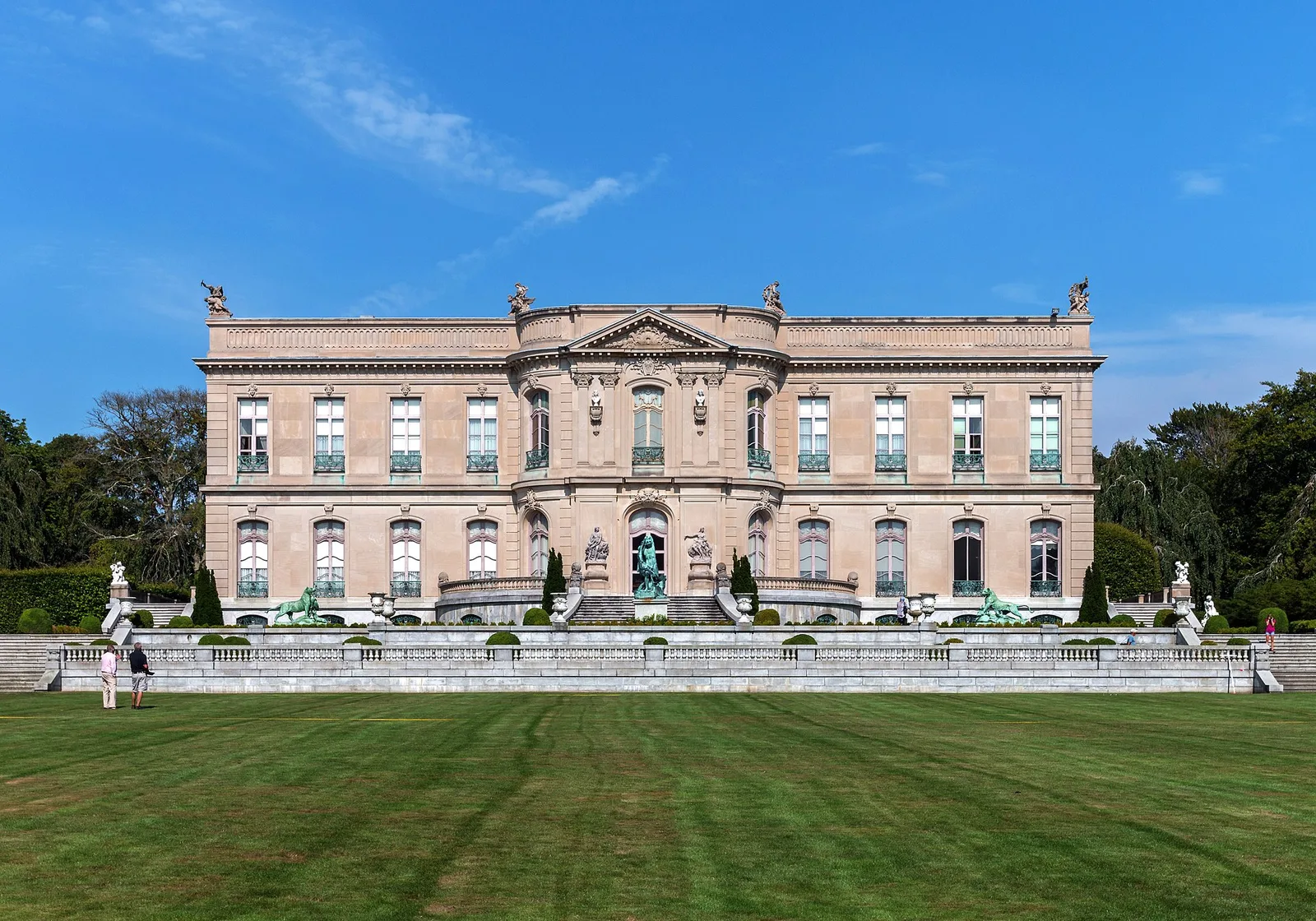 The Elms Rhode Island — Newport airbnb marketing