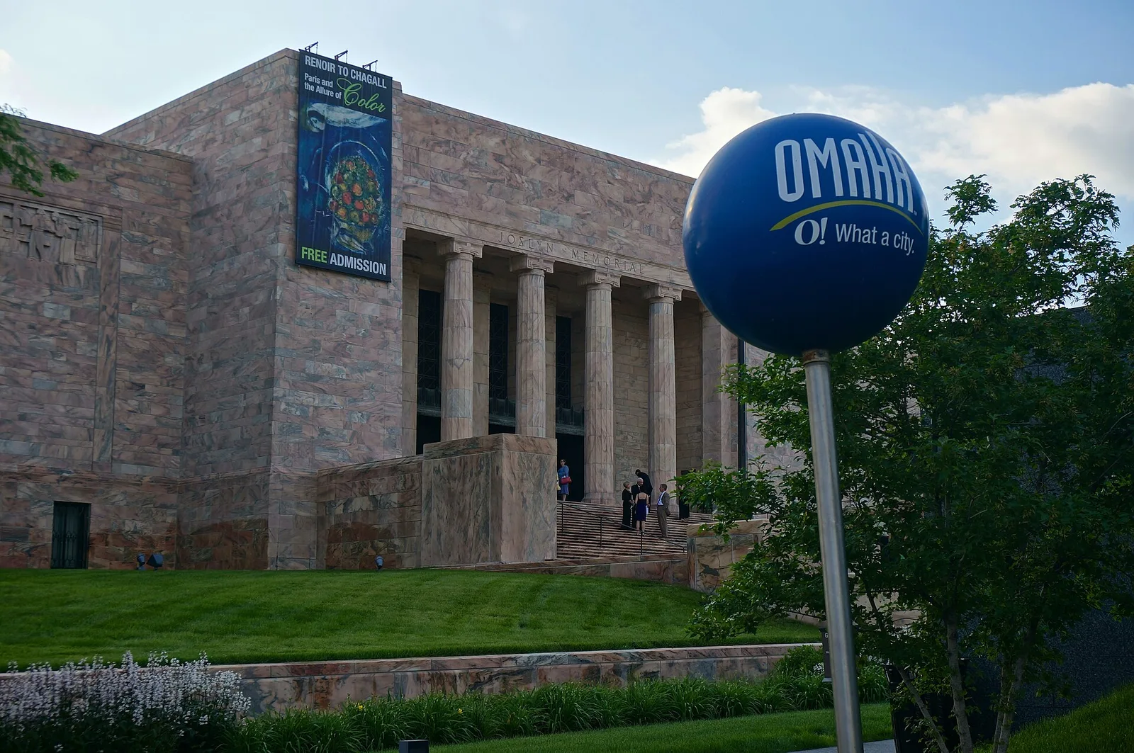 Joslyn Art Museum — Omaha airbnb marketing