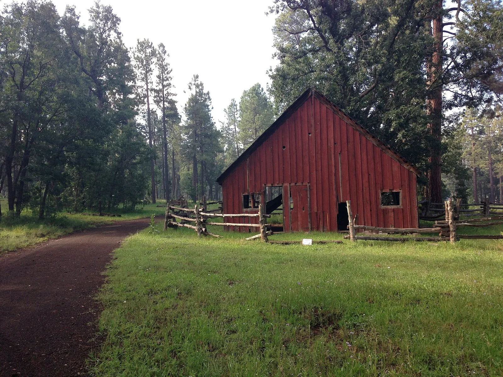 Red Barn — Pinetop-Lakeside airbnb marketing