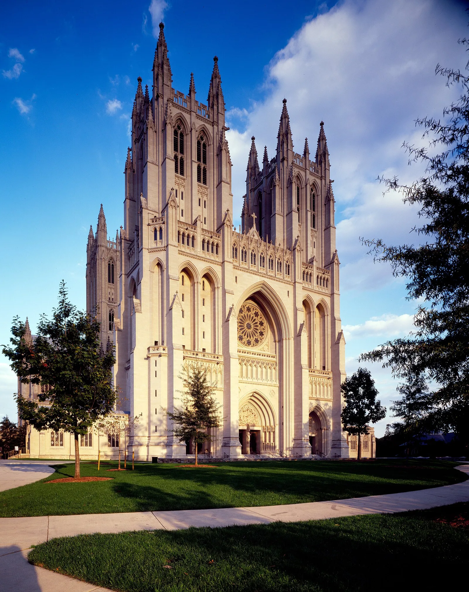 WashingtonNationalCathedralHighsmith15393v — Washington, DC airbnb marketing