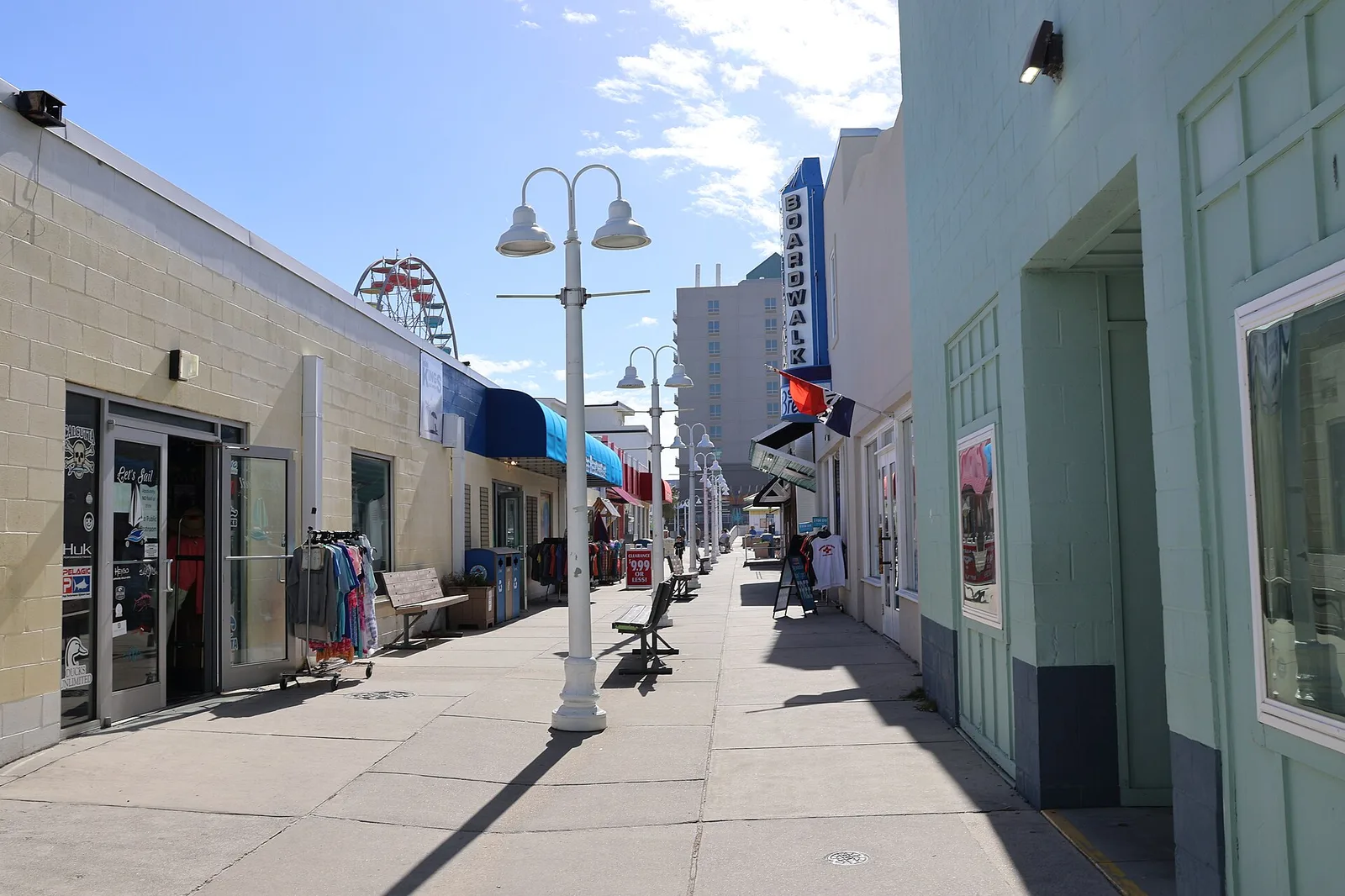 Carolina Beach Boardwalk 15 — Wilmington airbnb marketing